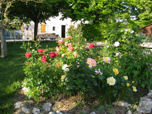 GITES DE MANDRAU SITUE DANS LE QUERCY BLANC. GTES DE FRANCE -